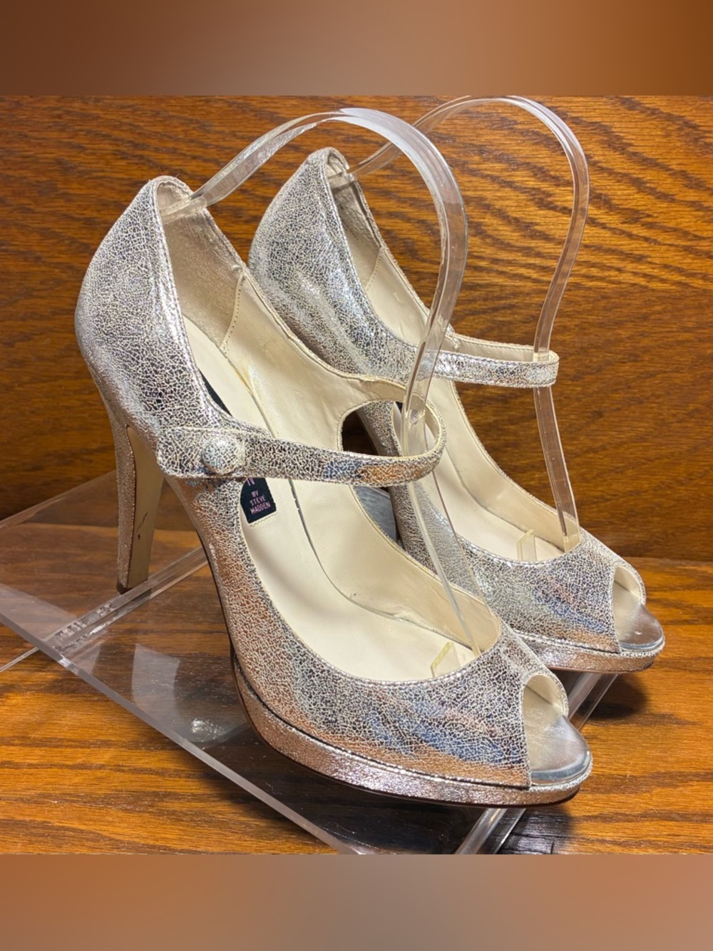 STEVEN Steve Madden Mary Jane Silver Textured Leather Platform Pumps Size 7.5